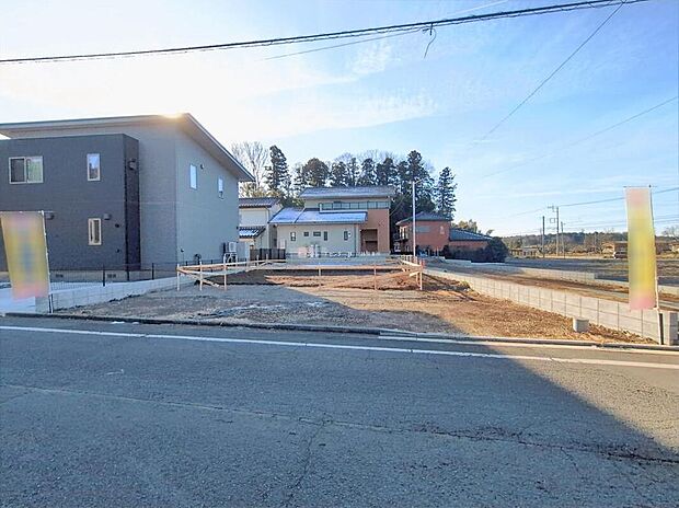 住宅性能評価で耐震等級3(最高等級)を取得!お客様を守る大切な住宅だからこそ、第三者の検査を受けて安心して住んでいただける住宅をご案内させて頂きます。その頑丈さを、ぜひ現地にてご体感くださいませ。