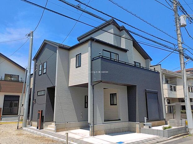 住宅性能評価で耐震等級3(最高等級)を取得!お客様を守る大切な住宅だからこそ、第三者の検査を受けて安心して住んでいただける住宅をご案内させて頂きます。その頑丈さを、ぜひ現地にてご体感くださいませ。