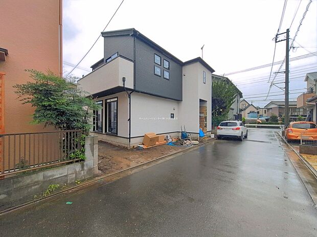 ひとたび扉を開けばそこに待っているのは上質な空間とマイホームでの新生活をイメージさせる優雅なひととき。「この家なら…」ではなく「ここに住みたい♪」と思う感動をお届けいたします。