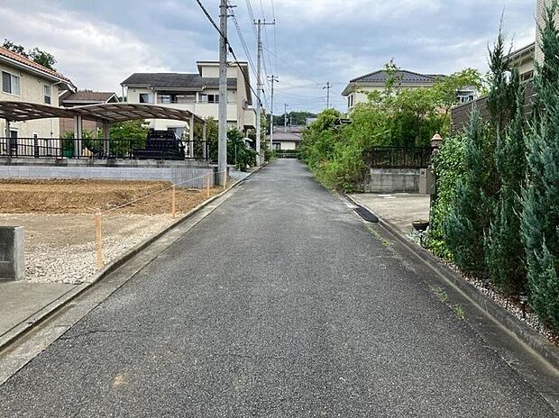 ひとたび扉を開けばそこに待っているのは上質な空間とマイホームでの新生活をイメージさせる優雅なひととき。「この家なら…」ではなく「ここに住みたい♪」と思う感動をお届けいたします。