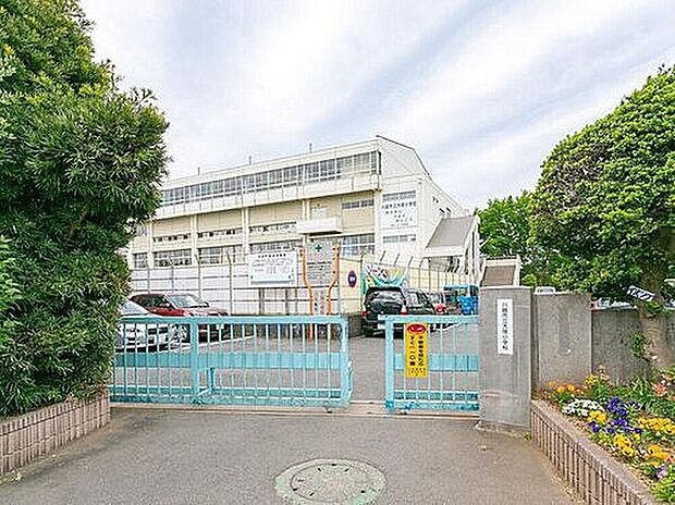 川越市立大塚小学校(約550m)