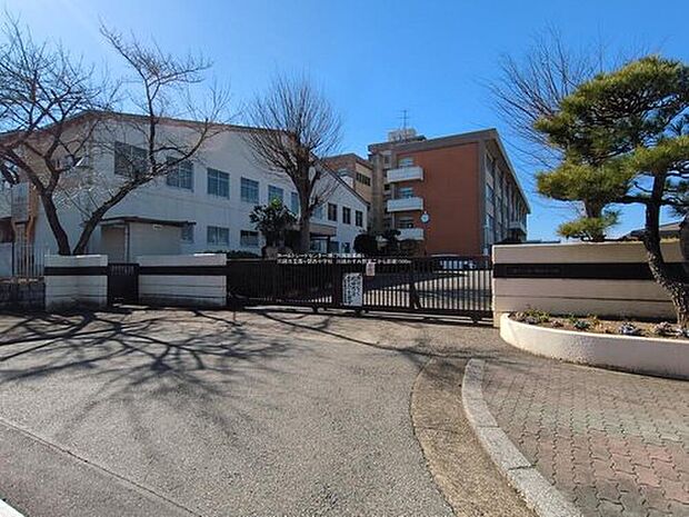 川越市立霞ケ関西中学校(約1,500m)