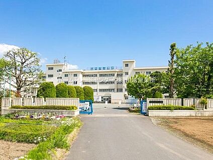 川越市立牛子小学校 240m (徒歩3分)