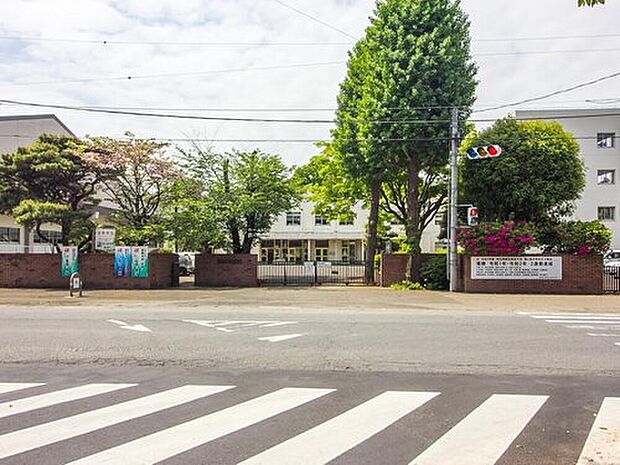 鶴ヶ島市立鶴ヶ島中学校(約1,600m)