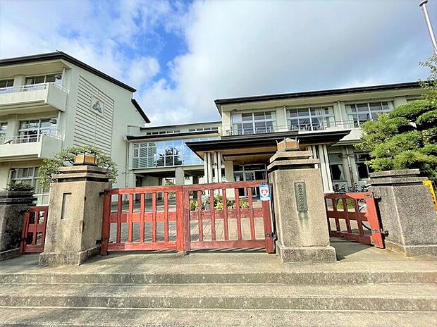 秦野市立本町小学校