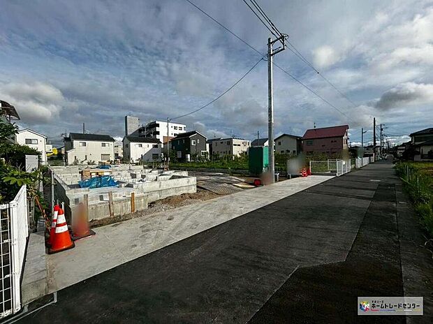 一戸建ての大きなメリットは、「自分の土地」を自由に使えること。好きなペットが飼えるほか、ガーデニングやDIY、車やバイクの手入れなど様々な趣味を楽しめます♪