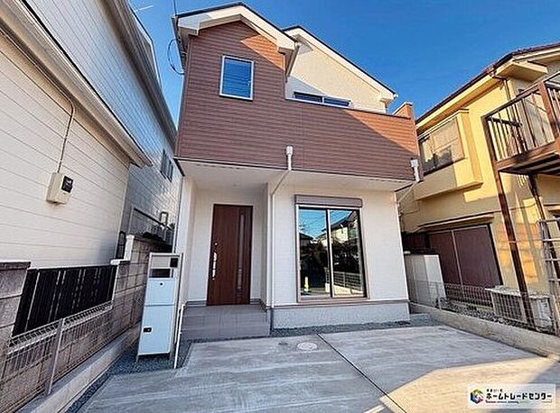 【現地外観写真】大きな窓から明るい陽射しが差し込みます☆どのお部屋も日当たり、風通し良好なお住まいです。