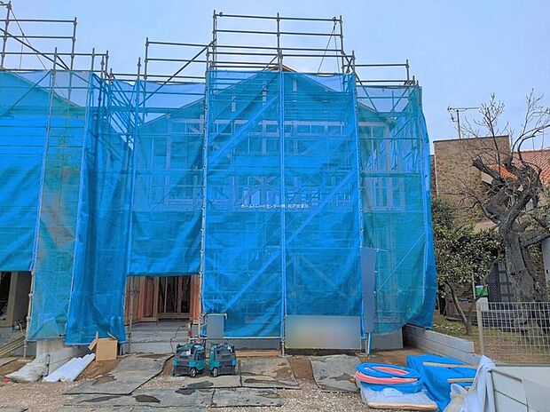 【現地外観写真】一戸建ての大きなメリットは、「自分の土地」を自由に使えること。好きなペットが飼えるほか、車やバイクのお手入れなど様々な趣味を楽しめます♪