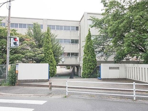 松戸市立柿ノ木台小学校（約1,100m）