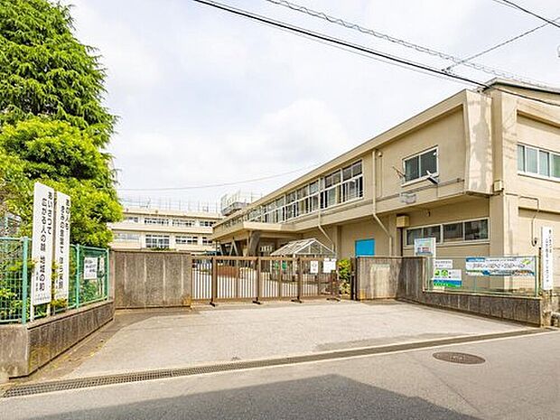 市川市立第八中学校（約445m）