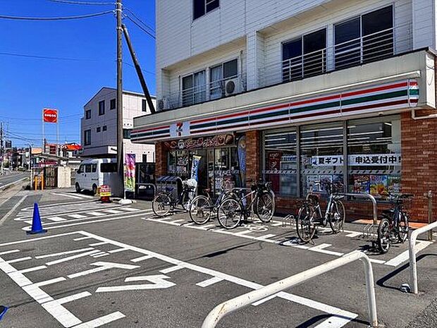 セブンイレブン市川曽谷店（約188m）