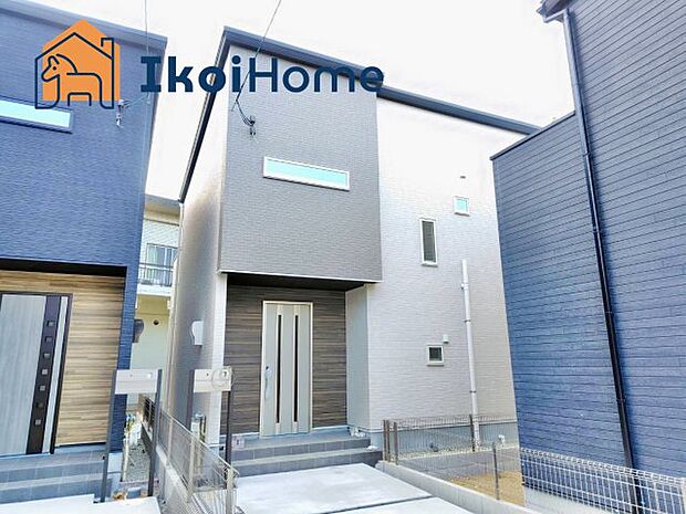 【外観】【ホームページに現地動画掲載中】●年中無休:当日予約可●長坂小学校徒歩9分、長坂中学校徒歩11分。