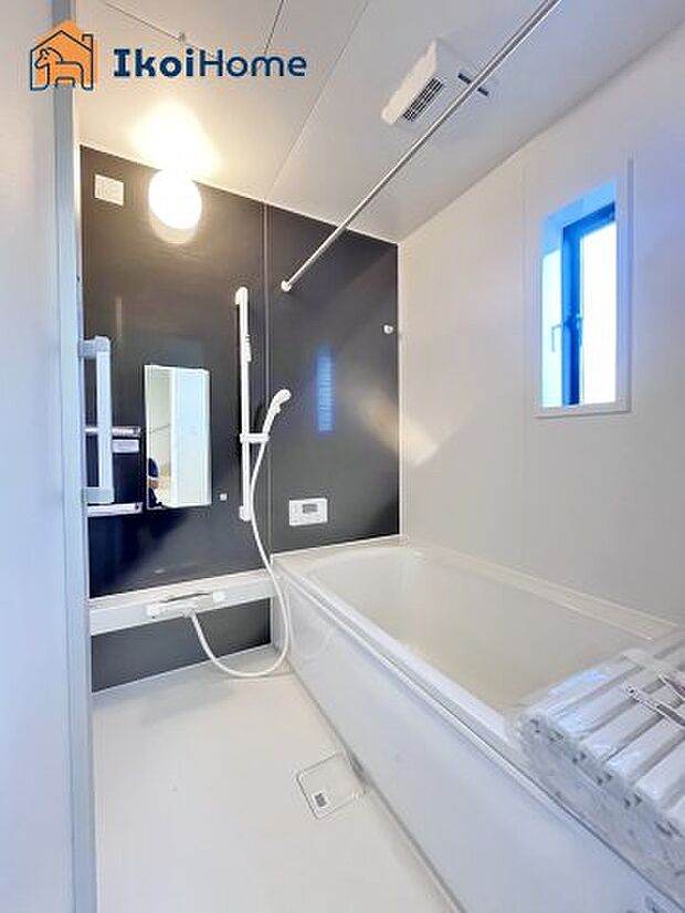 【風呂】【ホームページに現地動画掲載中】●年中無休：当日予約可●小窓ございますので通気・換気良好です。