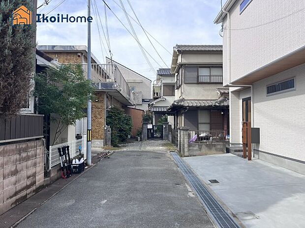 【外観】【ホームページに現地動画掲載中】●年中無休:当日予約可●前面道路は幅員4m、交通量も少なく安心です。