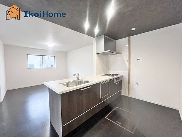 【食洗器】食洗器があることで食事後の面倒な作業も楽ちんになります。