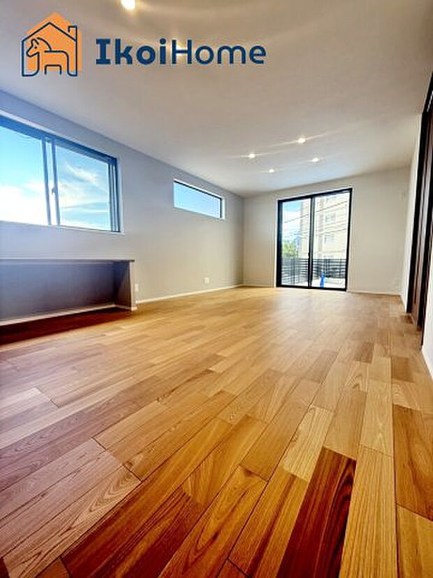 【居間・リビング】◆同社施工例◆水周りコーティング・アクセントクロス・食洗機・エアコン・カップボードの追加工事可能