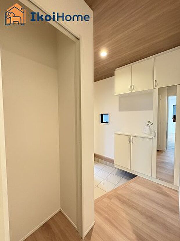 【居間・リビング】【ホームページに現地動画掲載中】●年中無休：当日予約可●シューズクローク完備！大変便利です！