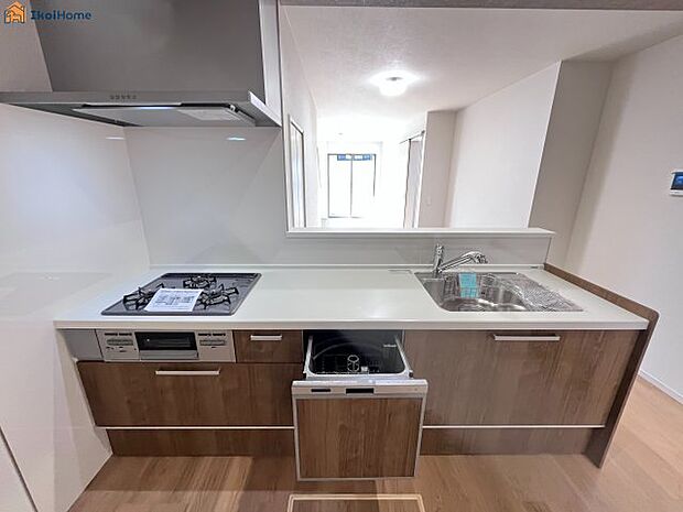 【食洗器】食洗器があることで食事後の面倒な作業も楽ちんになります。