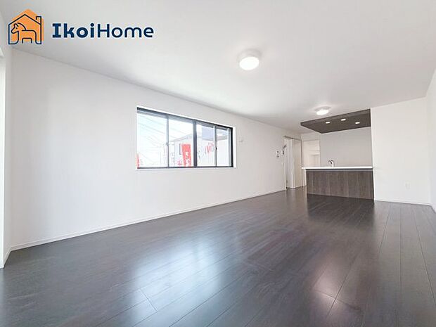 【居間・リビング】【ホームページに現地動画掲載中】●年中無休:当日予約可●LDK19帖になります。2面採光!