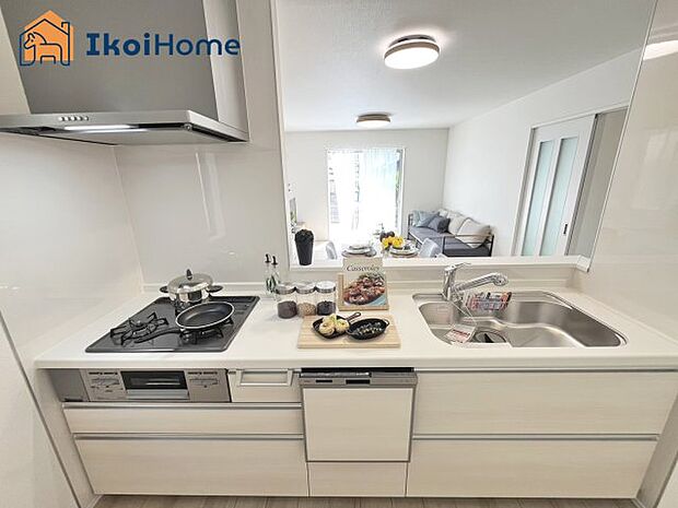 【キッチン】◆同社施工例◆人気の対面式のキッチン♪調理スペースもゆったり!使いやすいです!