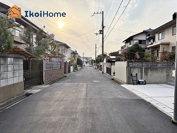 【外観】【ホームページに現地動画掲載中】●年中無休:当日予約可●南東向き前面道路広く約6.4m!