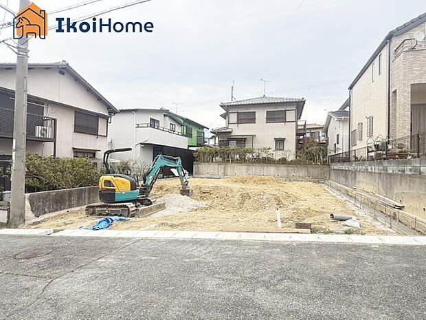 【外観】●年中無休:見学時間9:00~20:00・当日予約可●駐車場は並列3台。普通車3台可能です。