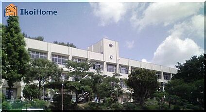神戸市立押部谷中学校 徒歩677m