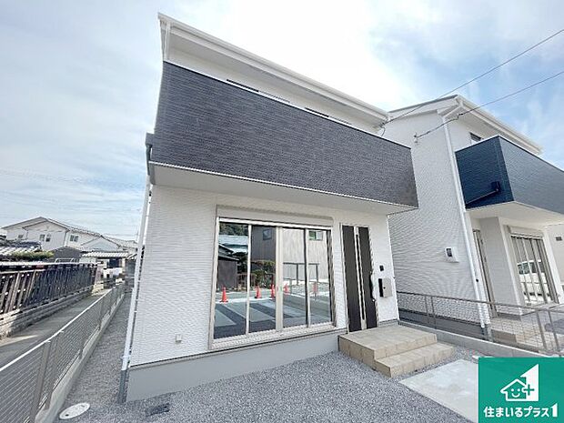 安心の10年保証!外観を美しく保ち、雨水で汚れを落とします!気になることがありましたら、お気軽にお問い合わせください!