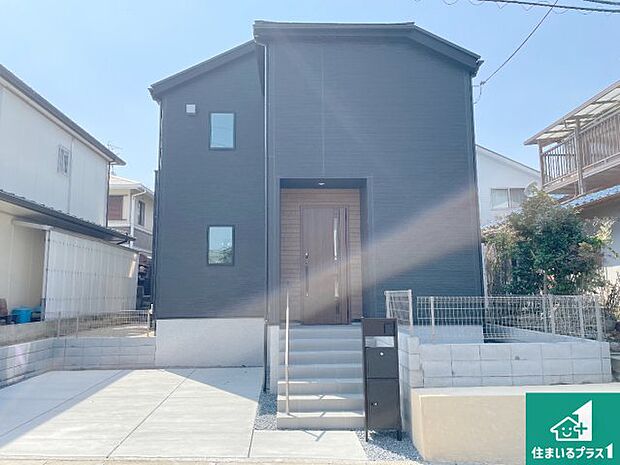 安心の10年保証！外観を美しく保ち、雨水で汚れを落とします！気になることがありましたら、お気軽にお問い合わせください！