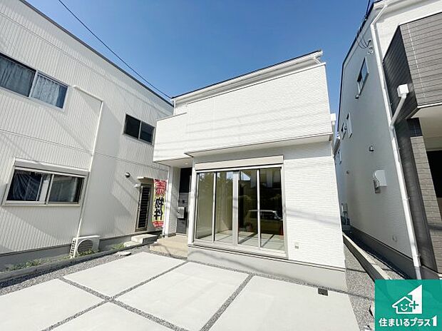 【外観】安心の10年保証！外観を美しく保ち、雨水で汚れを落とします！気になることがありましたら、お気軽にお問い合わせください！