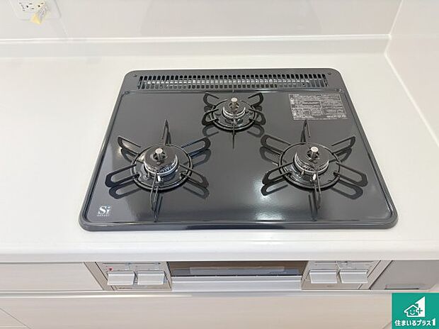 【コンロ】ダブル高火力Siセンサー付きコンロ!3口あるので、まとめて料理をする時も大活躍!
