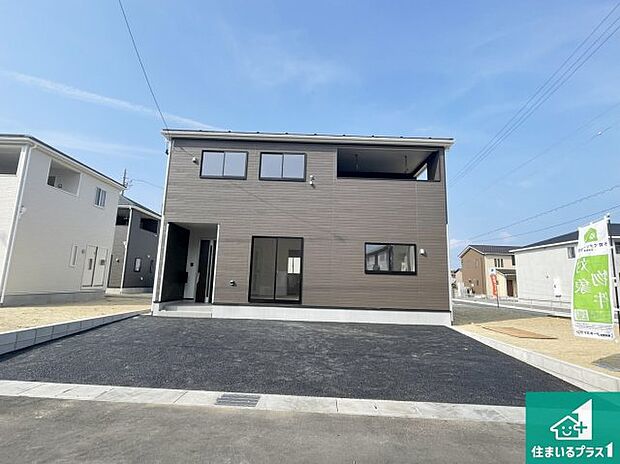 【外観】安心の10年保証!外観を美しく保ち、雨水で汚れを落とします!気になることがありましたら、お気軽にお問い合わせください!