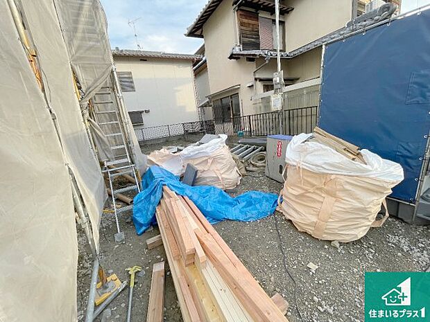 【外観】現在建築中!落ち着いた街並みで新生活を始めることが出来そう!周辺の物件も併せてご紹介させて頂きます!