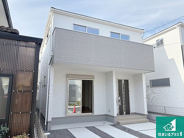 【外観】安心の10年保証！外観を美しく保ち、雨水で汚れを落とします！気になることがありましたら、お気軽にお問い合わせください！