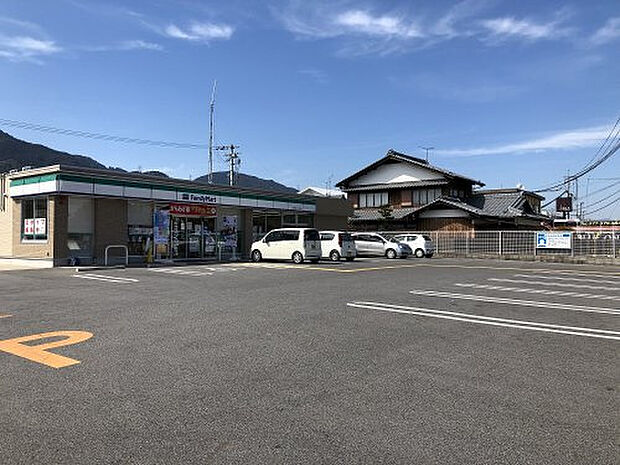 ファミリーマート 大津唐崎一丁目店