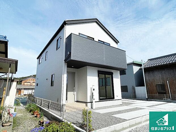 【外観】現在建築中!落ち着いた街並みで新生活を始めることが出来そう!周辺の物件も併せてご紹介させて頂きます!