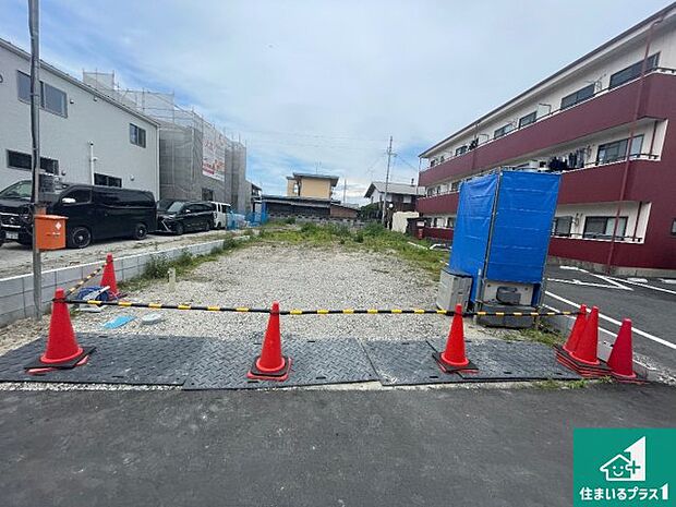 【外観】周辺は落ち着いた街並みの住宅地!子育てがしやすい住環境です!まだ未完成ですが、現地でしかわからない事もございます。是非一度ご覧ください。