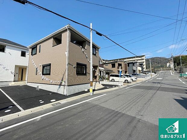【外観】安心の10年保証！外観を美しく保ち、雨水で汚れを落とします！気になることがありましたら、お気軽にお問い合わせください！