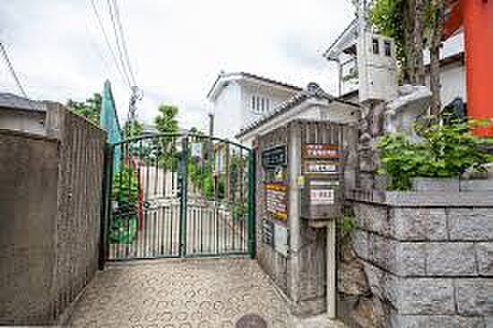 稲荷こども園
