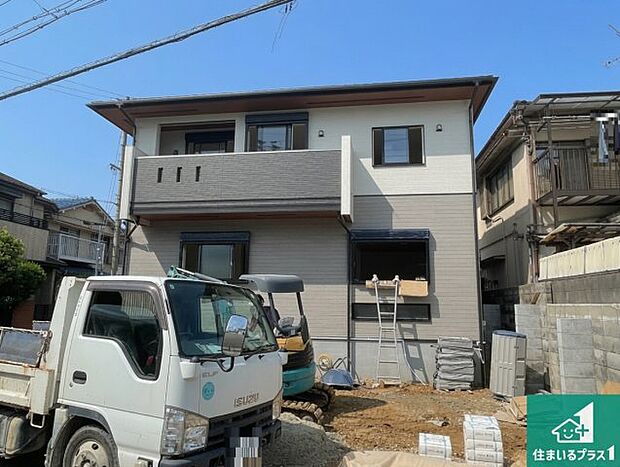 【外観】現在建築中!落ち着いた街並みで新生活を始めることが出来そう!周辺の物件も併せてご紹介させて頂きます!