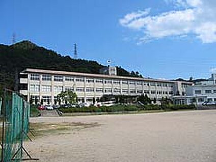 野洲市立野洲中学校 徒歩3000m