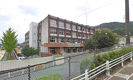 大津市立北大路中学校 徒歩2560m
