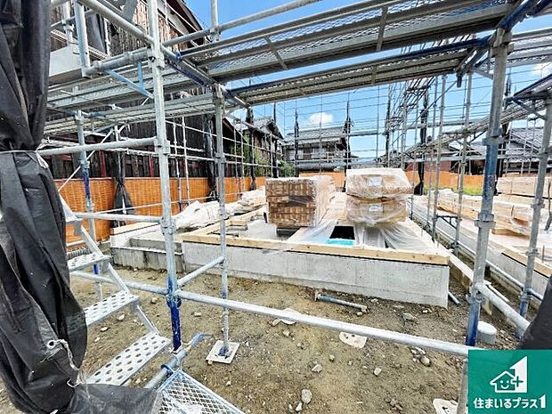 【外観】周辺は落ち着いた街並みの住宅地!子育てがしやすい住環境です!まだ未完成ですが、現地でしかわからない事もございます。是非一度ご覧ください。