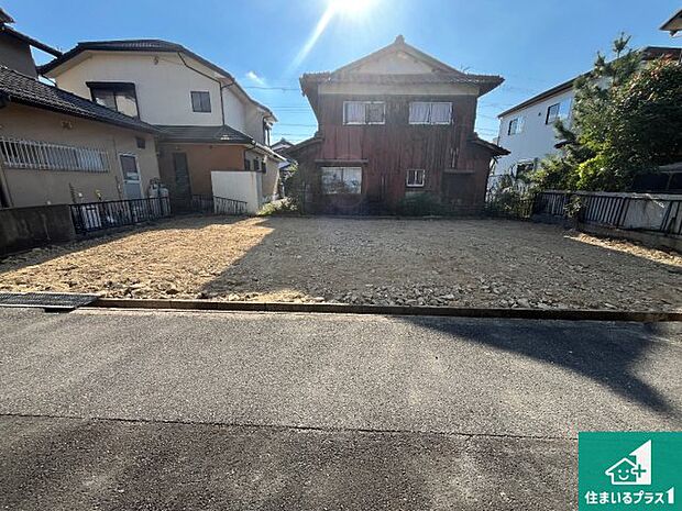 【外観】周辺は落ち着いた街並みの住宅地！子育てがしやすい住環境です！まだ未完成ですが、現地でしかわからない事もございます。是非一度ご覧ください。