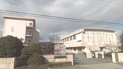 草津市立矢倉小学校 徒歩700m
