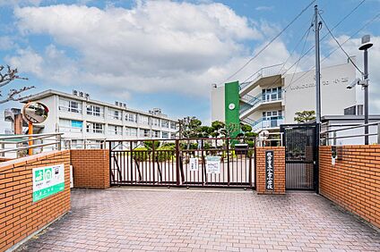 枚方市立小倉小学校 650m