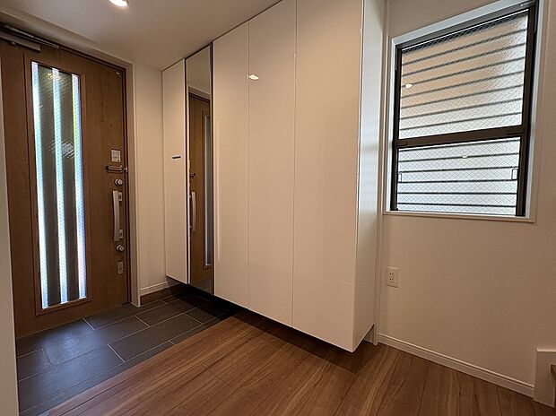 【玄関】同仕様