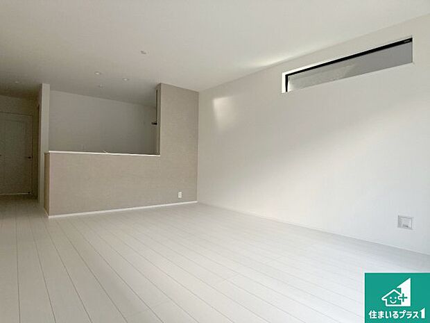 子供を見守りながらお料理が出来るため家族のコミュニケーションか増えます♪スペースが広く確保されている為お子様が大きくなったときは一緒に料理を楽しめます♪