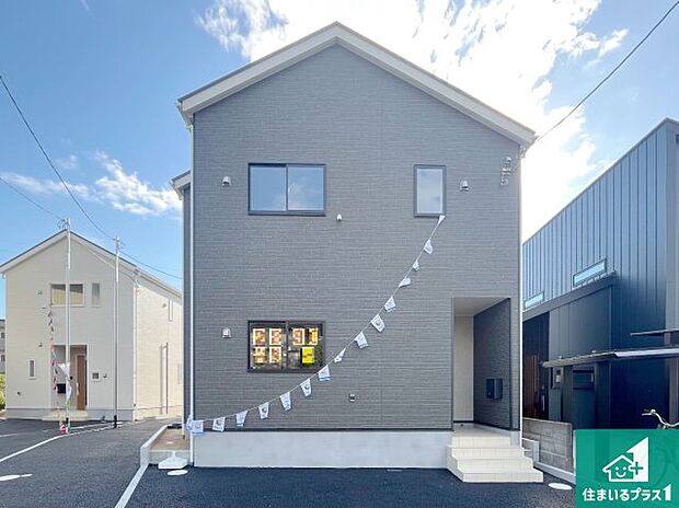 安心の10年保証！外観を美しく保ち、雨水で汚れを落とします！気になることがありましたら、お気軽にお問い合わせください！