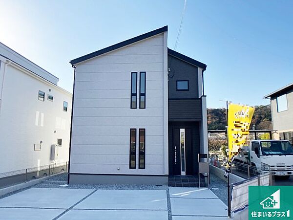 安心の10年保証！外観を美しく保ち、雨水で汚れを落とします！気になることがありましたら、お気軽にお問い合わせください！